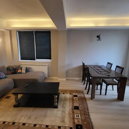 Готель Agate *